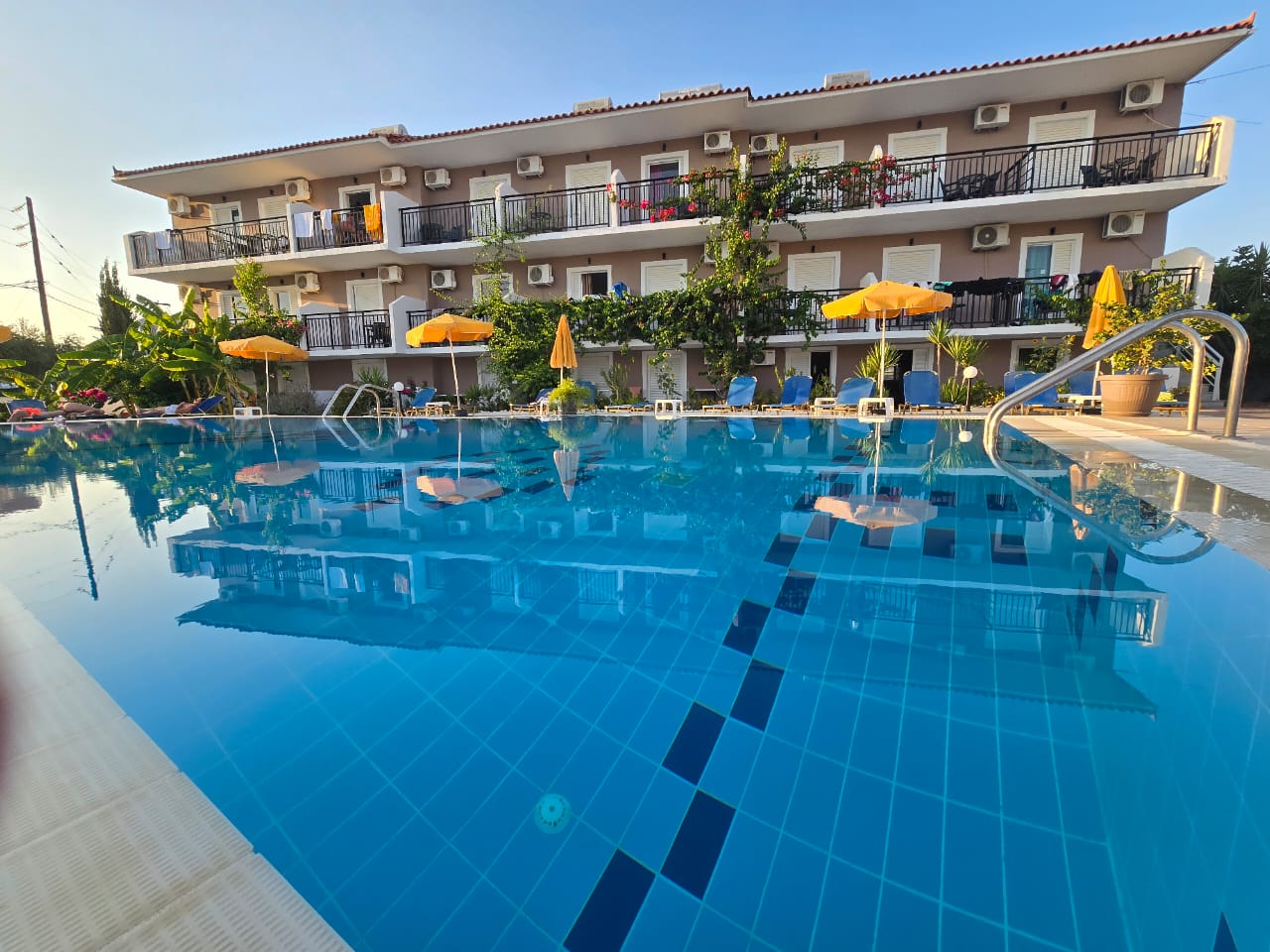 Lecini Studios Zante Zakynthos Greece